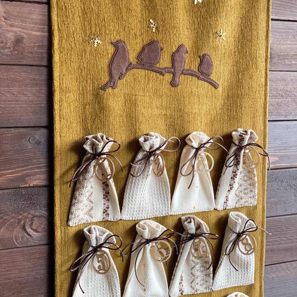 Samanų spalvos advento kalendorius "Miškas"